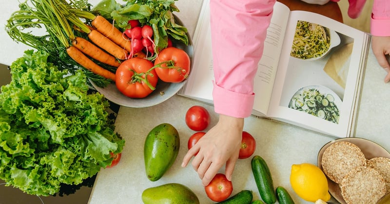 L'alimentation anti-inflammatoire pour sportifs : le guide pour performer et récupérer plus vite