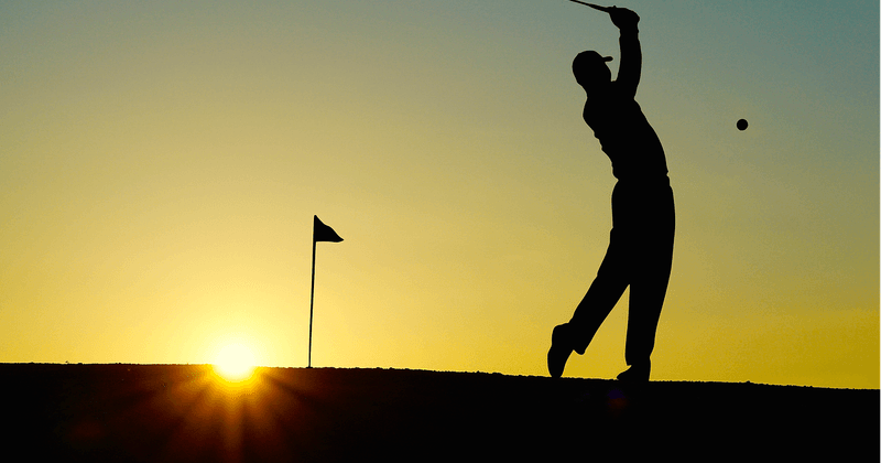 Investir dans un club de sport amateur : opportunités et risques à peser